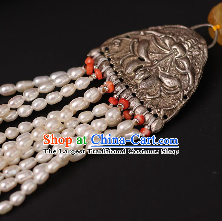 Chinese Traditional Cheongsam Pearls Tassel Pendant Ancient Qing Dynasty Court Woman Jade Butterfly Brooch Accessories