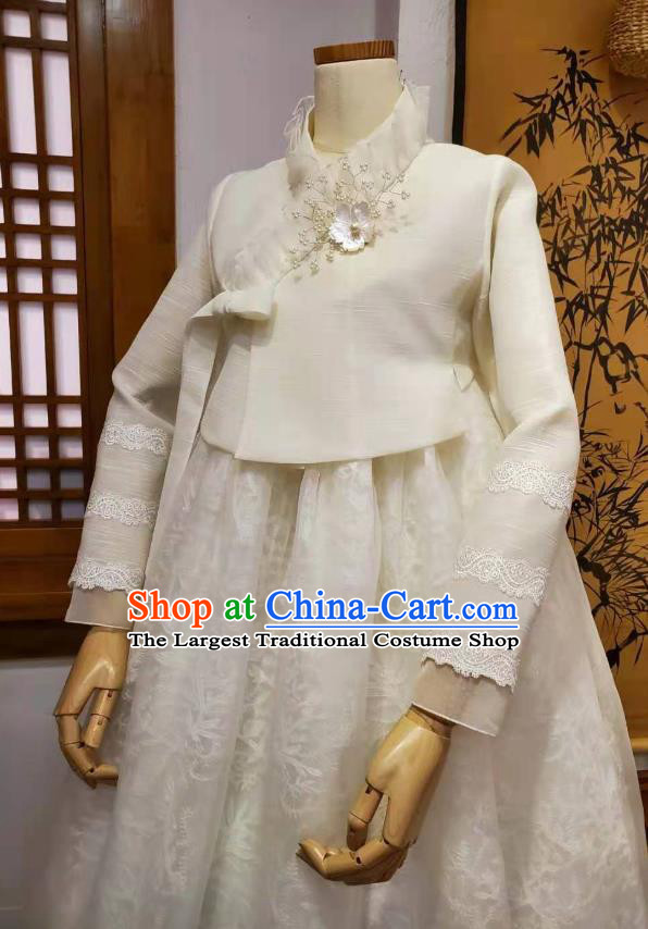 Asian Korea Traditional Fashion Korean Wedding Hanbok Clothing Bride White Blouse and Dress Garments