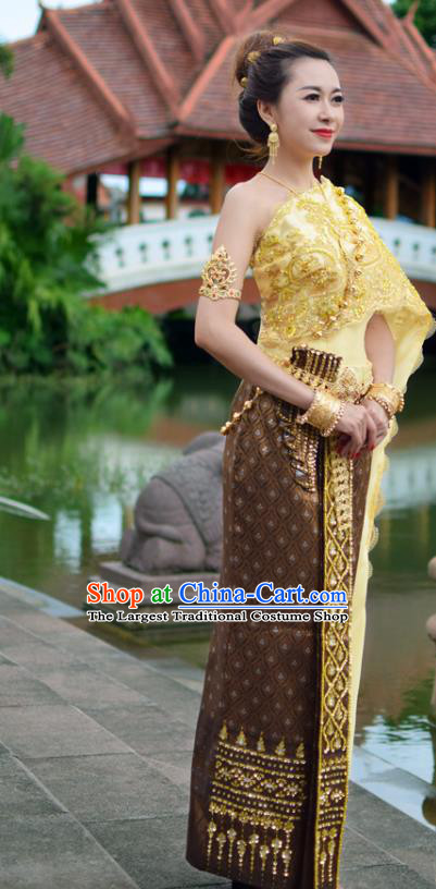 Asian Thai Wedding Bride Dress Clothing Traditional Thailand Young Woman Yellow Top and Brown Skirt Uniforms