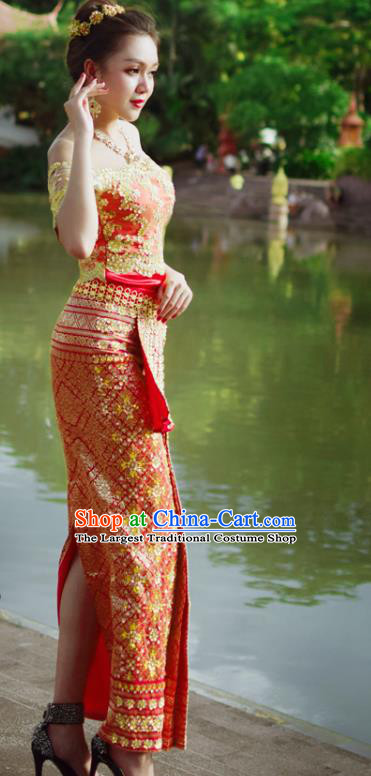 Asian Thai Wedding Uniforms Court Woman Dress Clothing Traditional Thailand Embroidery Off Shoulder Blouse and Red Skirt