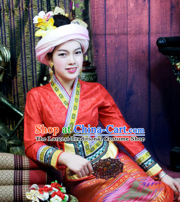 China Dai Nationality Wedding Clothing Yunnan Ethnic Bride Red Brocade Blouse and Skirt Uniforms