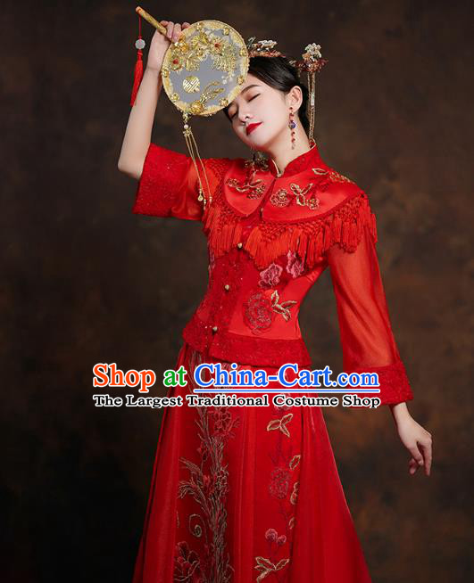 China Traditional Embroidered Wedding Costumes Classical Bride Red Blouse and Skirt