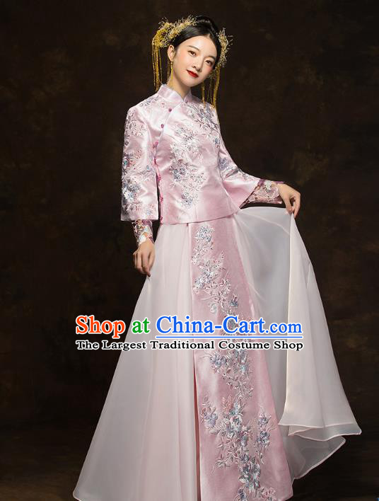 China Traditional Toast Embroidered Pink Dress Wedding Xiuhe Suits Classical Bride Costumes