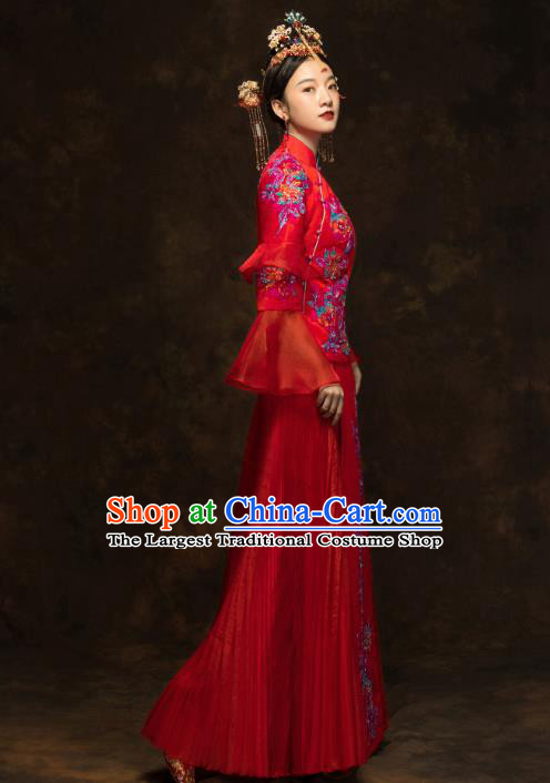 China Classical Bride Drilling Costumes Traditional Embroidery Toast Dress Wedding Red Xiuhe Suits