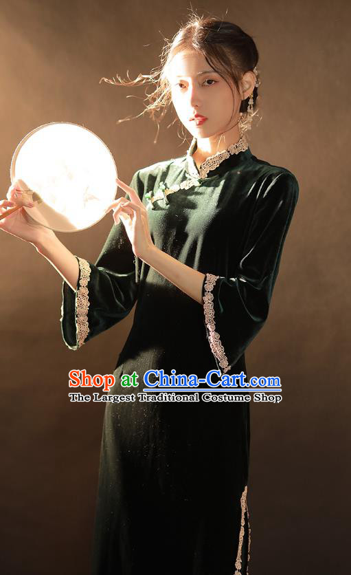 China Traditional Atrovirens Velvet Qipao Dress National Young Woman Classical Dance Cheongsam