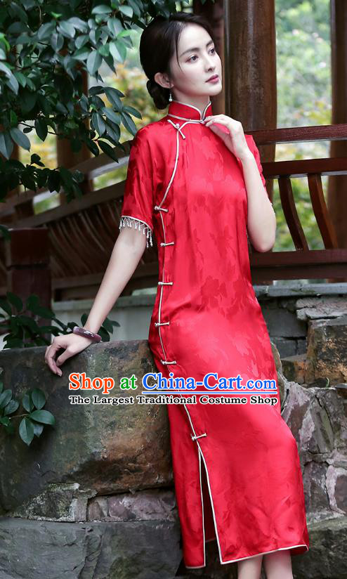 Republic of China National Young Woman Cheongsam Traditional Beads Tassel Red Silk Qipao Dress