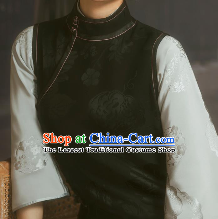 China Classical Young Lady Black Silk Cheongsam Traditional Minguo Shanghai Stand Collar Qipao Dress