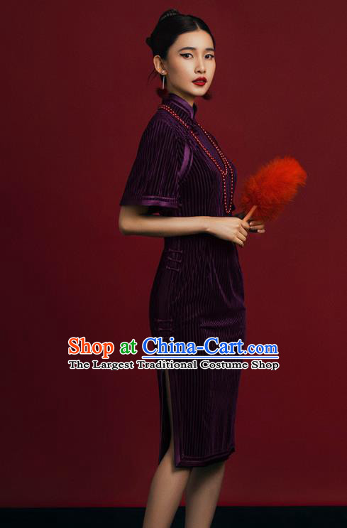 China Classical Young Lady Purple Velvet Cheongsam Traditional Minguo Shanghai Beauty Qipao Dress