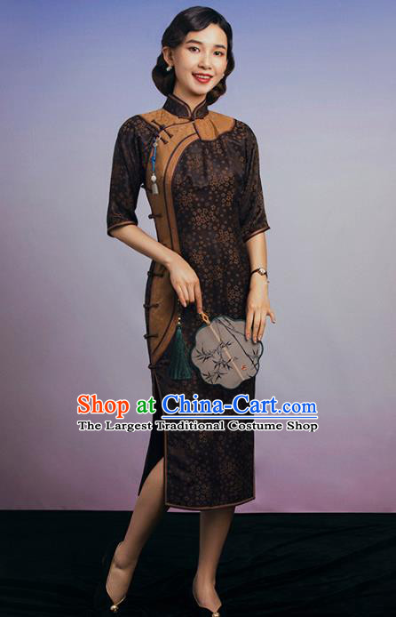 China Traditional Minguo Gambiered Guangdong Gauze Qipao Dress Classical Plum Pattern Brown Silk Cheongsam