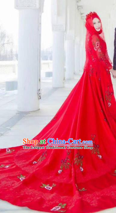 Chinese Traditional Wedding Garment Costumes Hui Ethnic Bride Clothing Classical Embroidered Red Trailing Dress and Headdress
