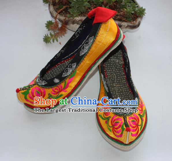 Chinese Ethnic Woman Shoes Handmade Yellow Satin Embroidered Shoes Traditional Yi Nationality Shoes National Strong Cloth Soles Shoes