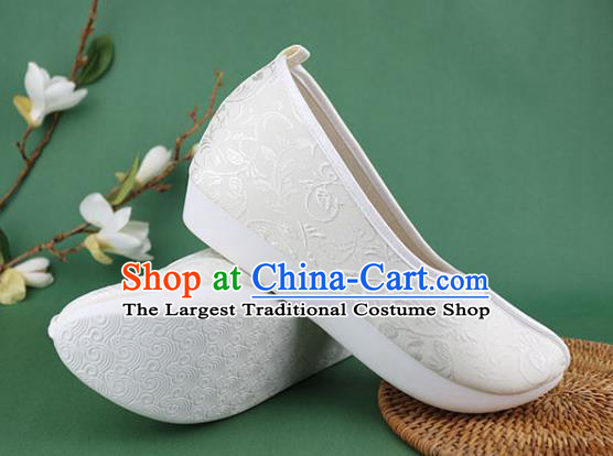 Chinese Ancient Princess Shoes White Brocade Shoes Traditional Ming Dynasty Hanfu Shoes