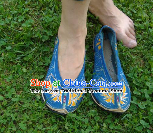 Chinese Blue Embroidered Shoes National Woman Cloth Shoes Traditional Folk Dance Shoes Yunnan Ethnic Shoes
