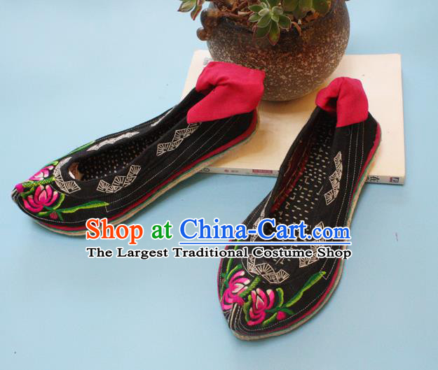 Chinese Traditional Yi Nationality Black Embroidered Shoes Handmade Strong Cloth Soles Shoes Folk Dance Shoes