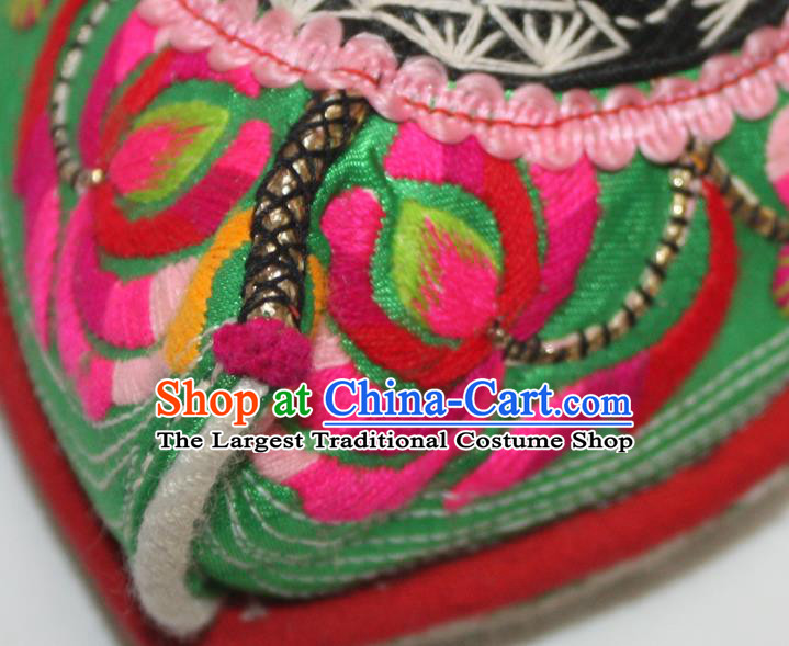 Chinese Handmade Strong Cloth Soles Shoes Yi Ethnic Female Shoes Traditional Green Satin Embroidered Shoes