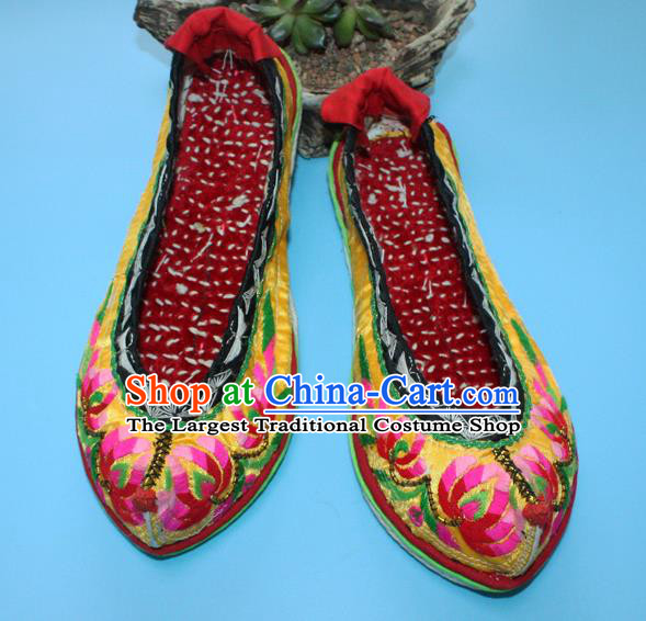 Chinese Handmade Yunnan Ethnic Yellow Satin Shoes Traditional Embroidered Shoes Yi Nationality Female Shoes