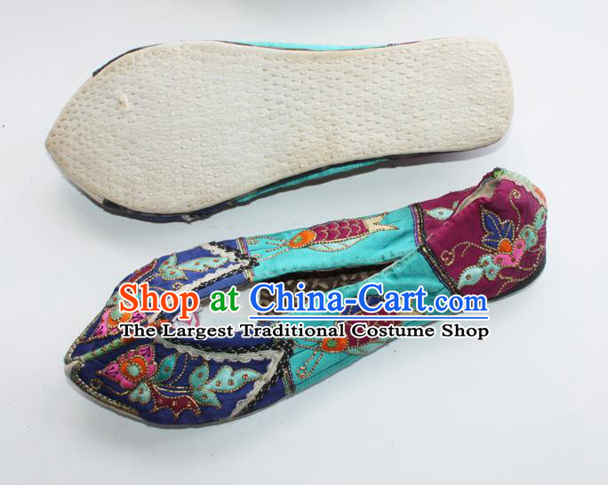Chinese Handmade Shui Nationality Bride Shoes Yunnan Ethnic Blue Cloth Shoes Traditional Embroidered Shoes