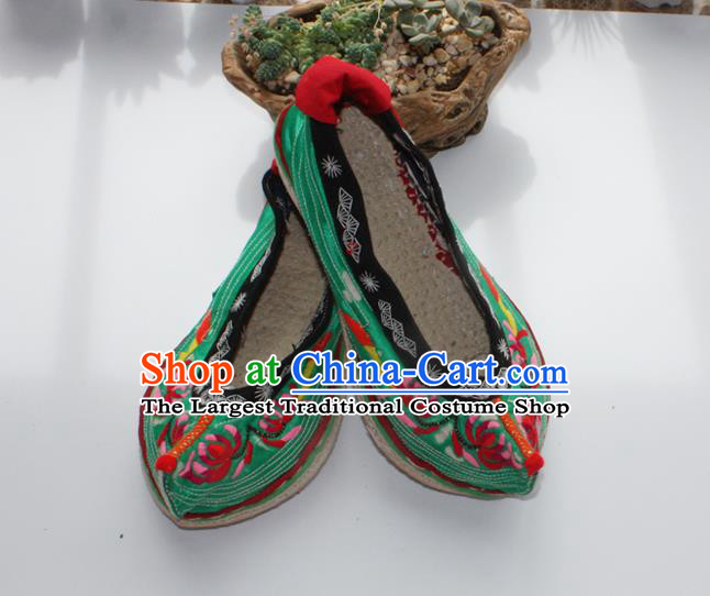 Chinese Yi Nationality Woman Shoes National Yunnan Embroidered Shoes Handmade Ethnic Dance Green Satin Shoes