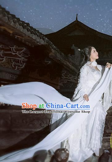 China Ancient Goddess Garments Traditional Jin Dynasty Princess White Hanfu Dress Cosplay Swordswoman Bai Fengxi Clothing