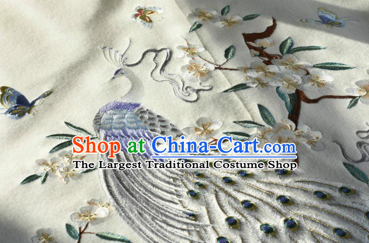 China Ming Dynasty Noble Woman Clothing Ancient Imperial Concubine Embroidered Cape Traditional Hanfu White Cloak Garment