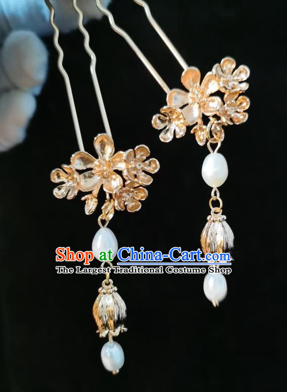 China Ming Dynasty Princess Golden Plum Blossom Hairpin Traditional Hanfu Tassel Hair Stick Ancient Court Lady Hair Accessories