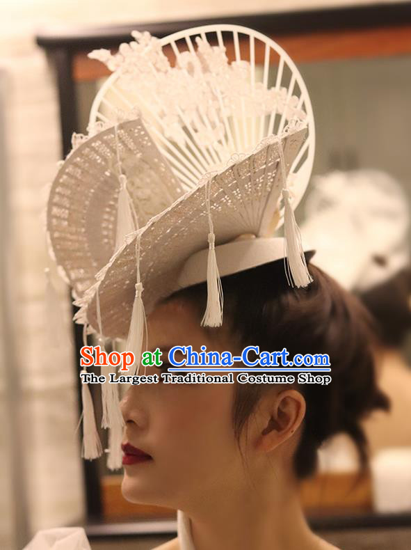 China Catwalks Deluxe Tassel Headdress Handmade Bride Fashion Headwear Qipao Show Hair Crown Court White Fan Top Hat