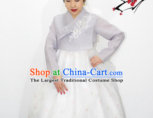 Asian Korea Court Dance Hanbok Clothing Bride Mother Grey Blouse and White Dress Korean Traditional Fashion Garments