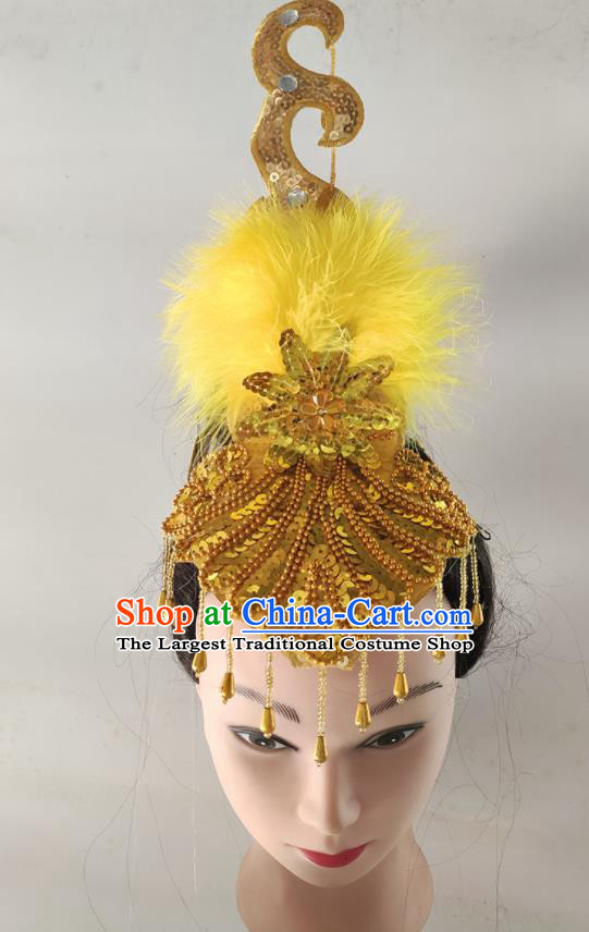 China Woman Group Dance Yellow Feather Hair Clasp Folk Dance Headpiece Traditional Yangko Dance Hair Crown