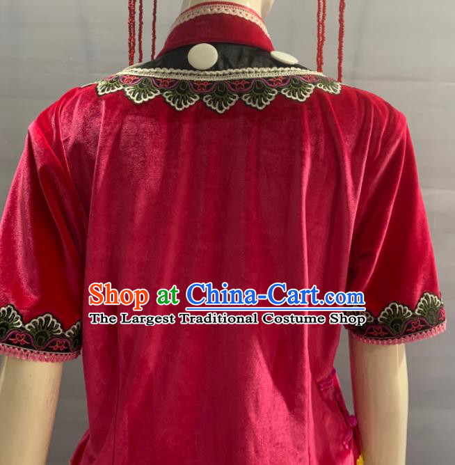 Chinese Yunnan Ethnic Woman Garment Costume Lisu Nationality Dance Clothing Nu Minority Folk Dance Rosy Velvet Dress Uniforms