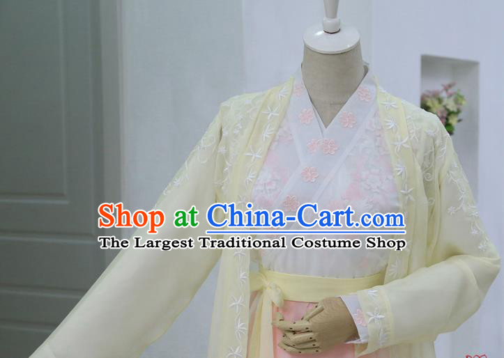 China Ancient Young Lady Yellow Hanfu Dress Cosplay Ming Dynasty Female Swordsman Garments Traditional Drama Under the Power Tan Songyun Clothing