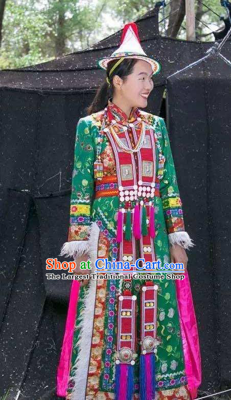 Chinese Yugu Nationality Wedding Clothing Yugur Minority Folk Dance Green Dress Uniforms Gansu Ethnic Bride Garment Costumes and Headpiece