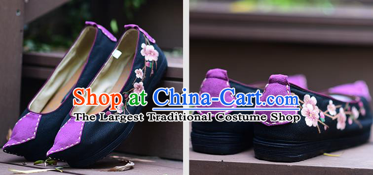 China Traditional Embroidered Peach Blossom Shoes Handmade Black Cloth Shoes Folk Dance Shoes National Woman Canvas Shoes