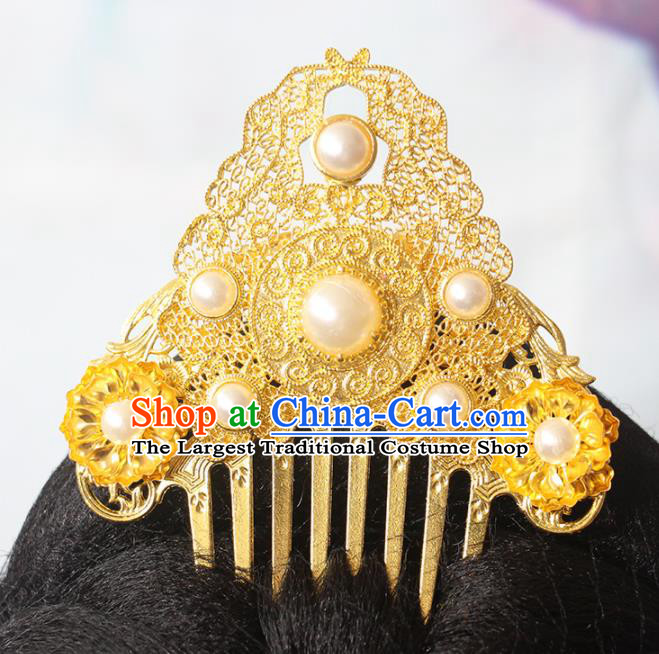Chinese Classical Wedding Golden Hair Comb Handmade Ming Dynasty Headpiece Traditional Hanfu Hair Accessories Ancient Empress Pearls Hairpin