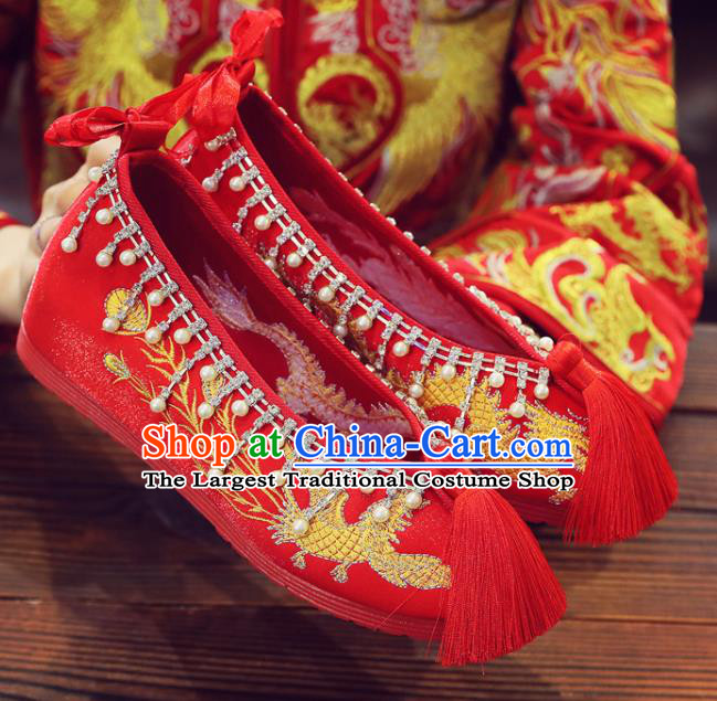 China Xiuhe Red Satin Shoes Classical Wedding Shoes Embroidered Pearls Shoes Handmade Bride Shoes