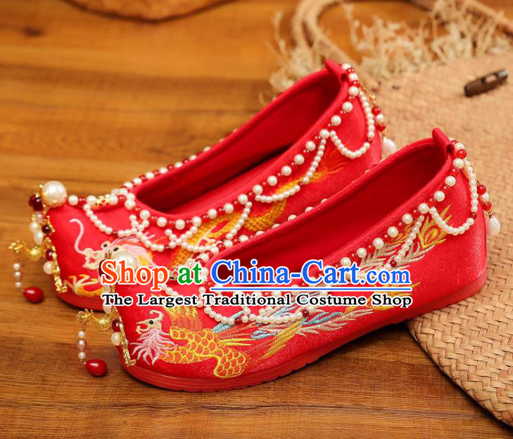 China Hanfu Shoes Classical Wedding Shoes Embroidered Pearls Shoes Handmade Golden Phoenix Bride Shoes XiuHe Red Satin Shoes