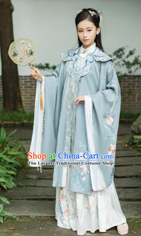 China Traditional Ming Dynasty Palace Princess Embroidered Historical Clothing Ancient Royal Infanta Hanfu Dress Garments
