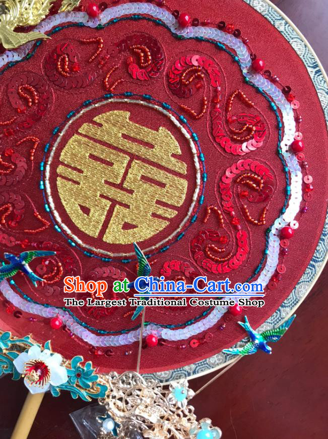 China Wedding Embroidered Red Sequins Fan Traditional Bride Red Silk Palace Fan Handmade Hanfu Dance Circular Fans