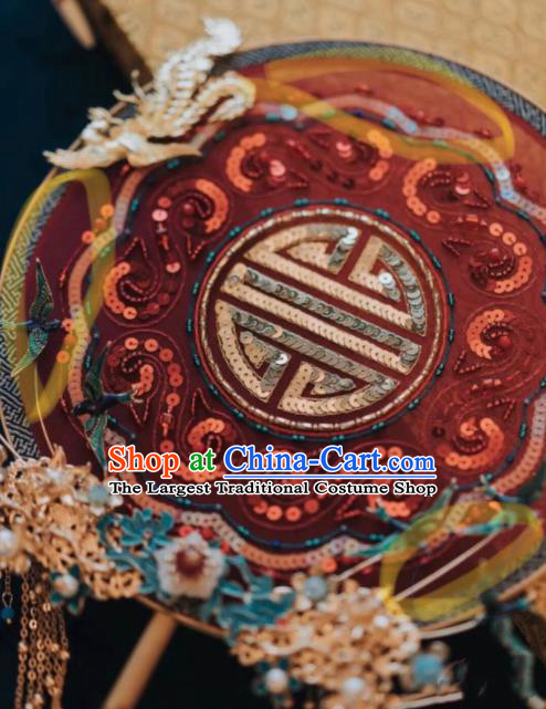 China Wedding Embroidered Red Sequins Fan Traditional Bride Red Silk Palace Fan Handmade Hanfu Dance Circular Fans