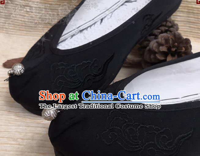 Handmade China Yunnan Embroidered Cloud Shoes Ethnic Folk Dance Shoes National Woman Black Cloth Shoes