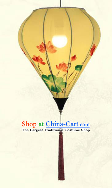 China Classical Yellow Cloth Diamond Lamp Traditional New Year Hanging Lanterns Handmade Painting Lotus Lantern