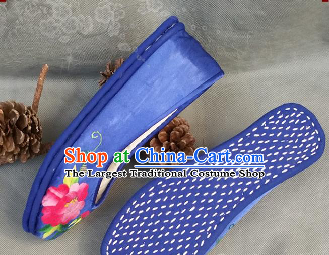 Handmade China National Woman Dance Cloth Shoes Yunnan Ethnic Blue Satin Shoes Embroidered Peony Shoes