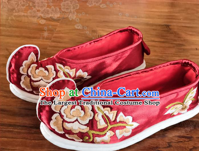 Handmade China Wedding Bride Embroidered Shoes National Woman Cloth Shoes Yunnan Ethnic Red Satin Shoes