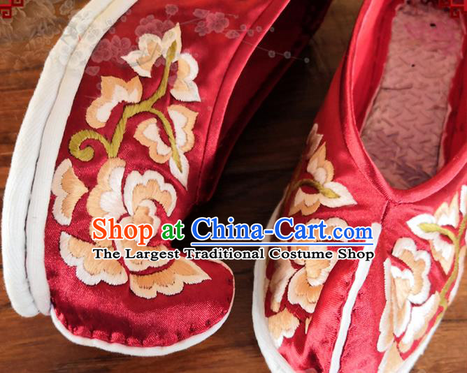 Handmade China Wedding Bride Embroidered Shoes National Woman Cloth Shoes Yunnan Ethnic Red Satin Shoes