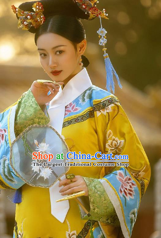 China Ancient Imperial Consort Yellow Dress Traditional Historical Clothing Qing Dynasty Manchu Woman Embroidered Garment Costume