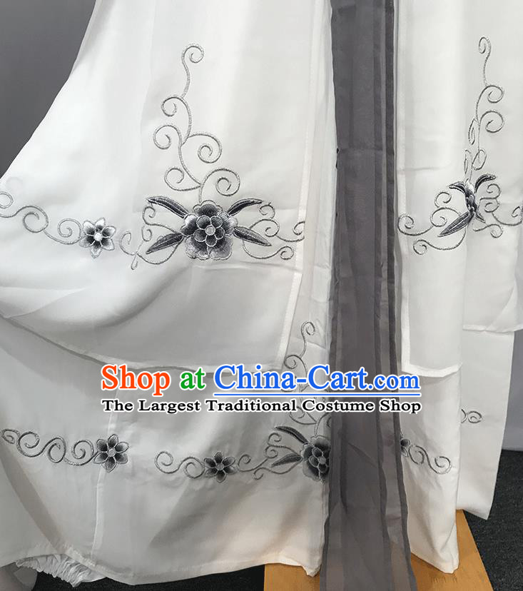 China Ancient Young Beauty Garment Costumes Traditional Yue Opera Swordswoman White Dress Outfits Peking Opera Diva Clothing