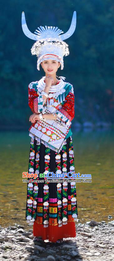 Chinese Miao Minority Folk Dance Dress Guizhou Ethnic Performance Outfits Hmong Nationality Woman Clothing Festival Dance Garments
