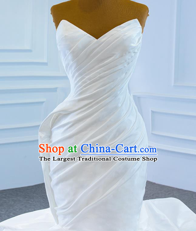 Custom Catwalks Princess Costume Ceremony Compere Clothing Luxury White Satin Wedding Dress Vintage Formal Garment Bride Flowers Fishtail Full Dress