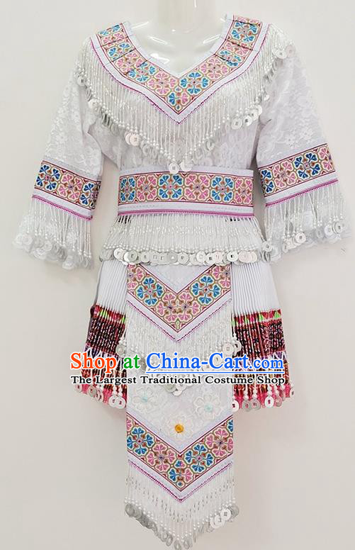 China Ethnic Photography Clothing Traditional Hmong Folk Dance White Dress Outfits Guizhou Minority Woman Garments Miao Nationality Festival Costumes