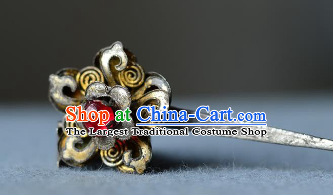 Chinese Traditional Ruby Hair Accessories Handmade Qing Dynasty Court Woman Hair Stick Ancient Palace Lady Silver Hairpin