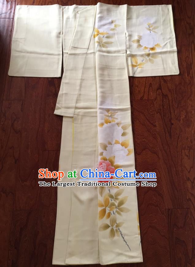 Japan Traditional Beige Yukata Dress Classical Camellia Pattern Tsukesage Kimono Clothing Young Woman Garment Costume